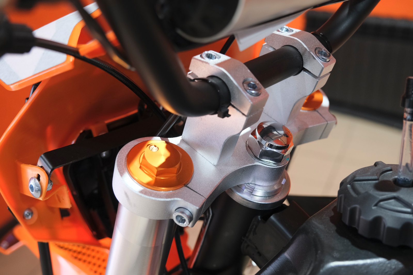 картинка Питбайк Regulmoto SPITFIRE 17/14 | Moped24
