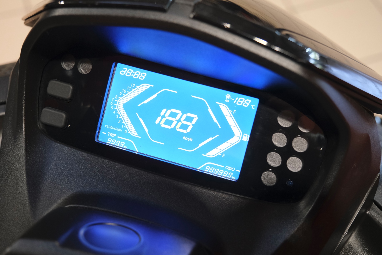 картинка Скутер VMC CYCLONE | Moped24