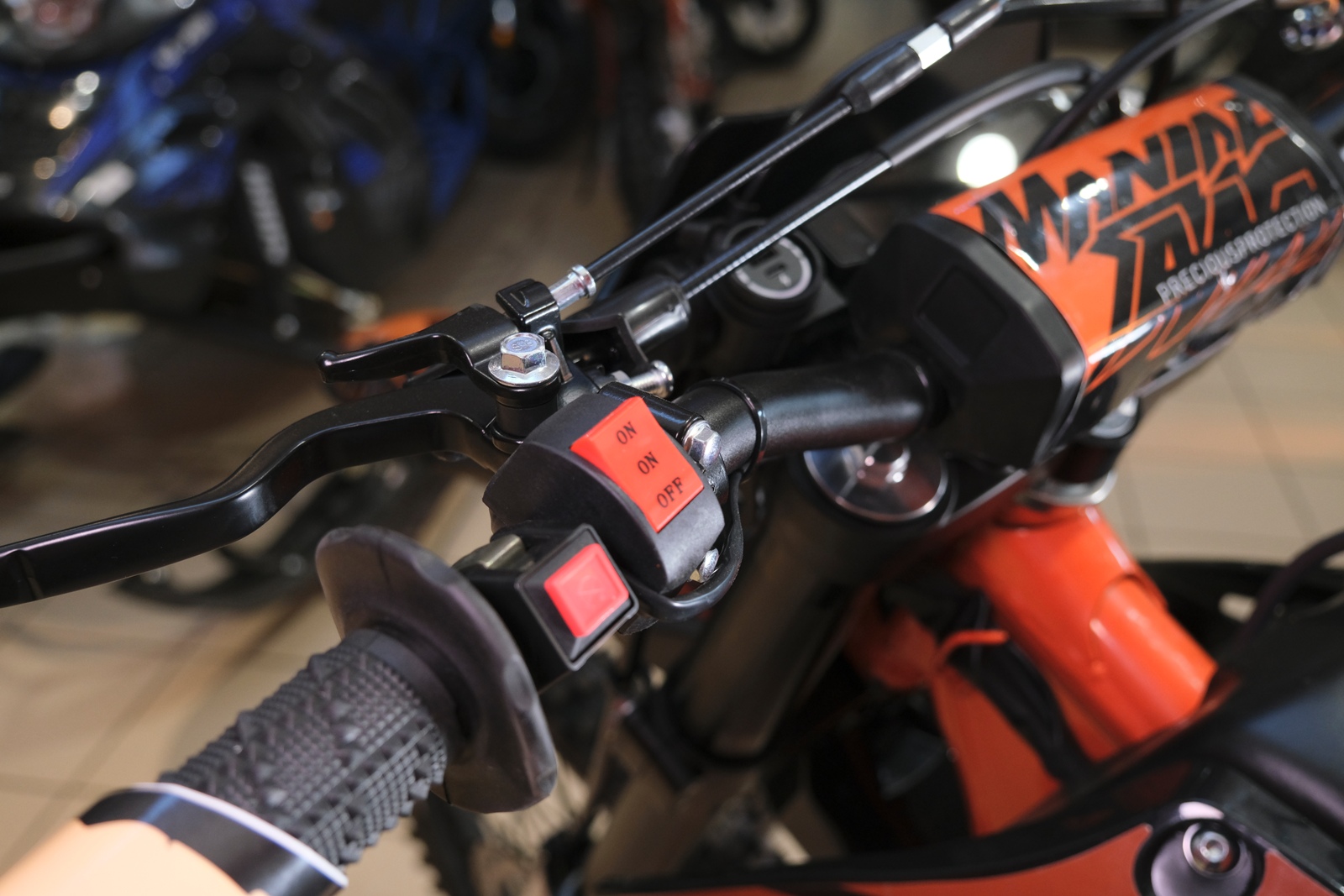 картинка Мотоцикл SANCHEZ Maniac CB250D мотоциклы | Moped24