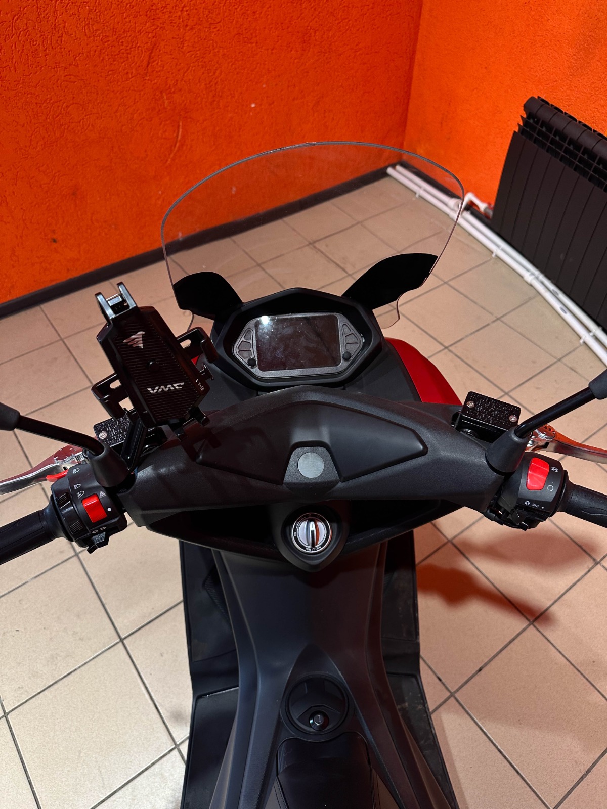 картинка Скутер VMC MAX RS 150 EFI | Moped24