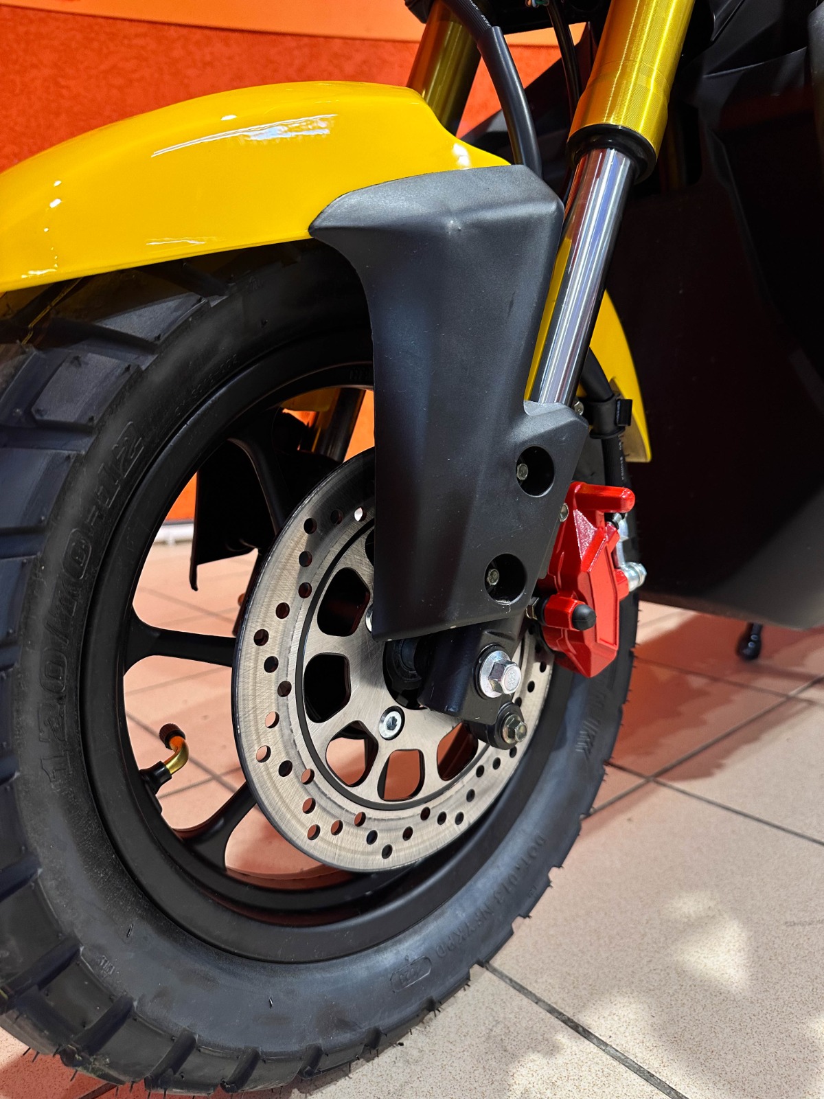 картинка Скутер VMC NAKED | Moped24