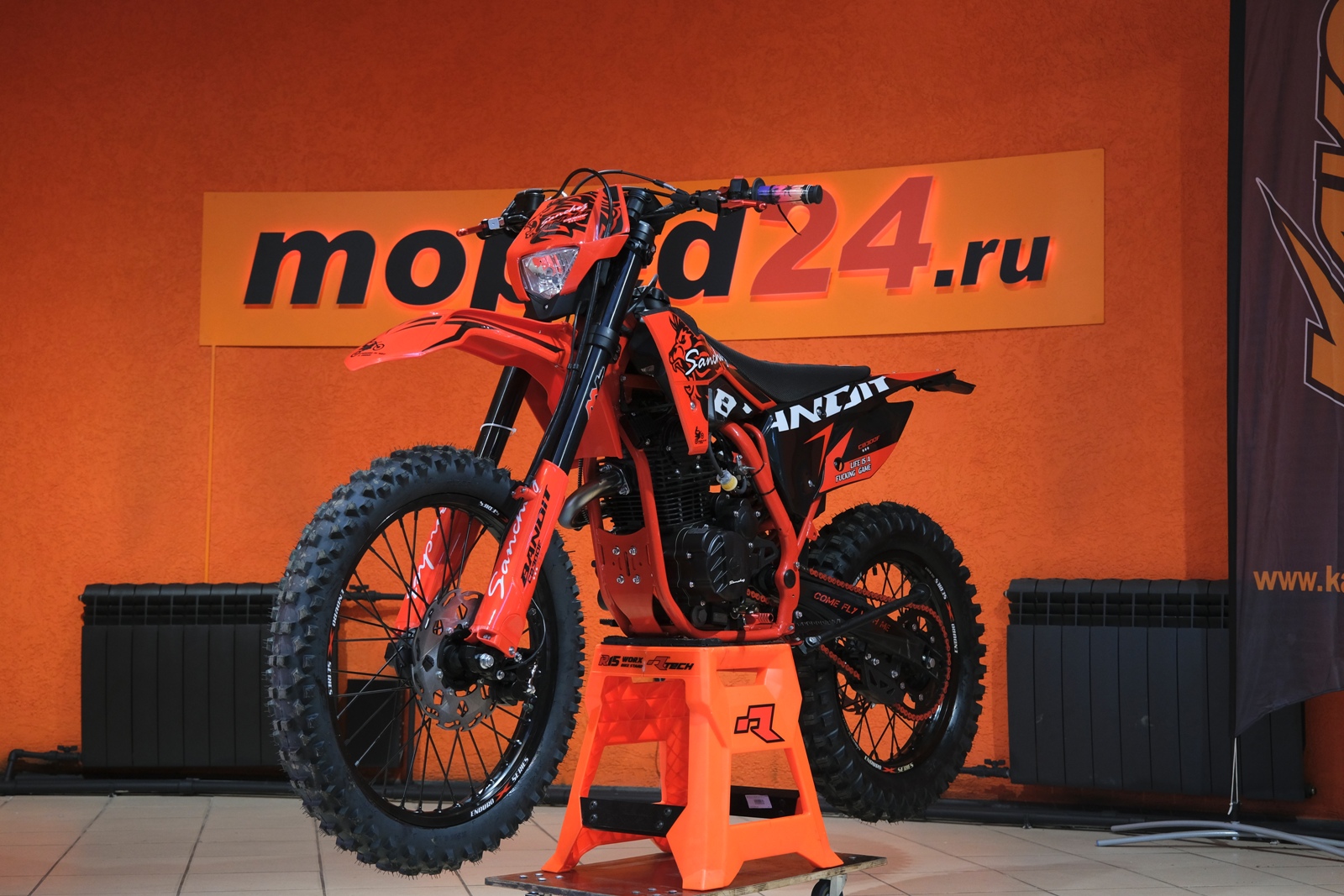 картинка Мотоцикл SANCHEZ Bandit CB300F мотоциклы | Moped24