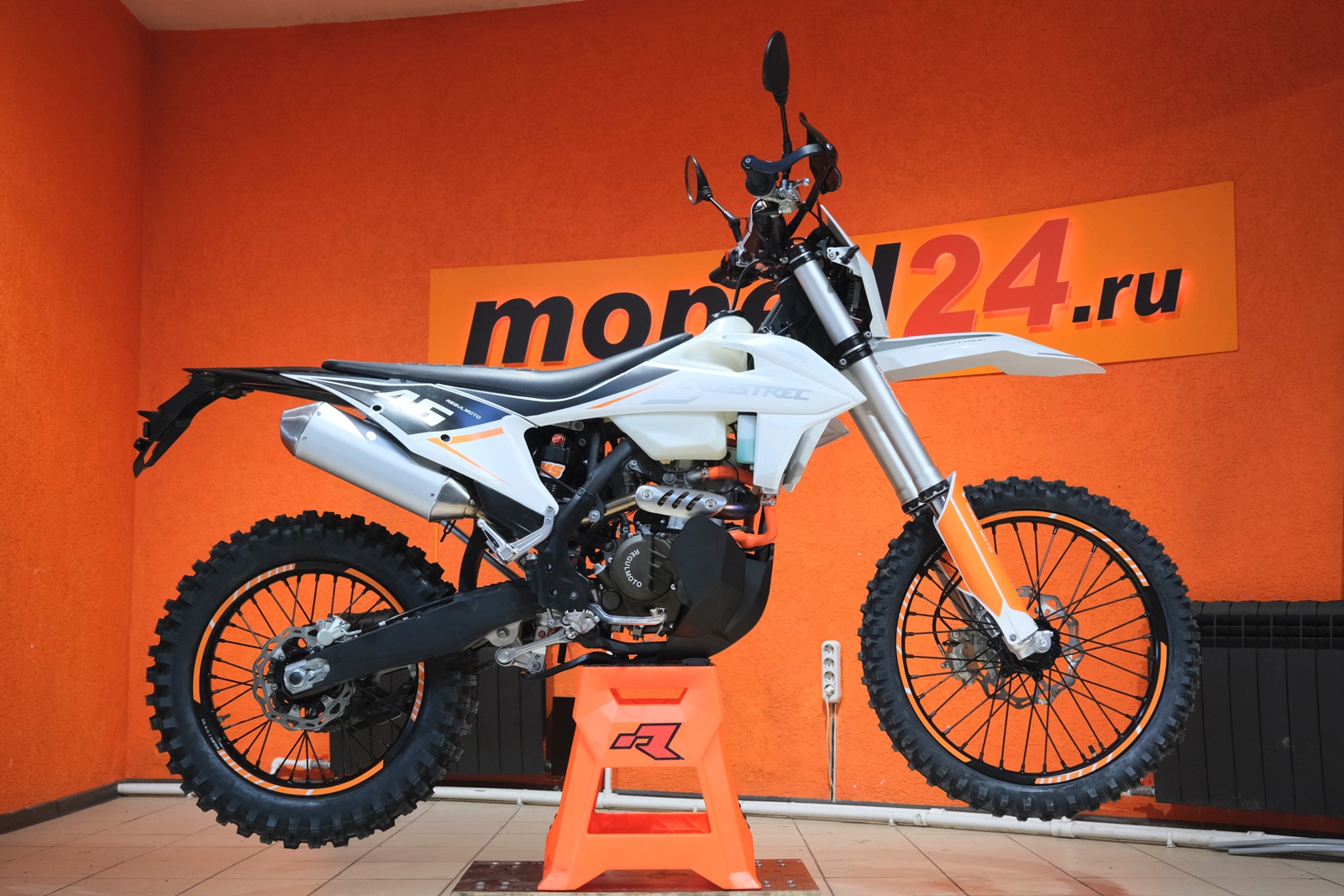 картинка Мотоцикл Regulmoto Crosstrec 300 | Moped24