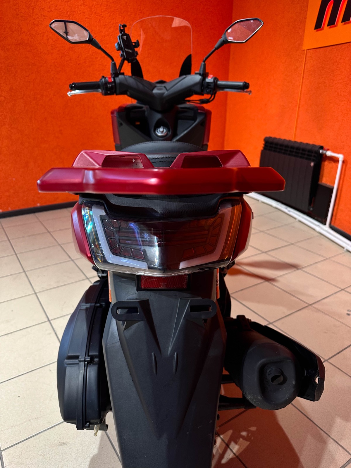 картинка Скутер VMC MAX RS 150 EFI | Moped24