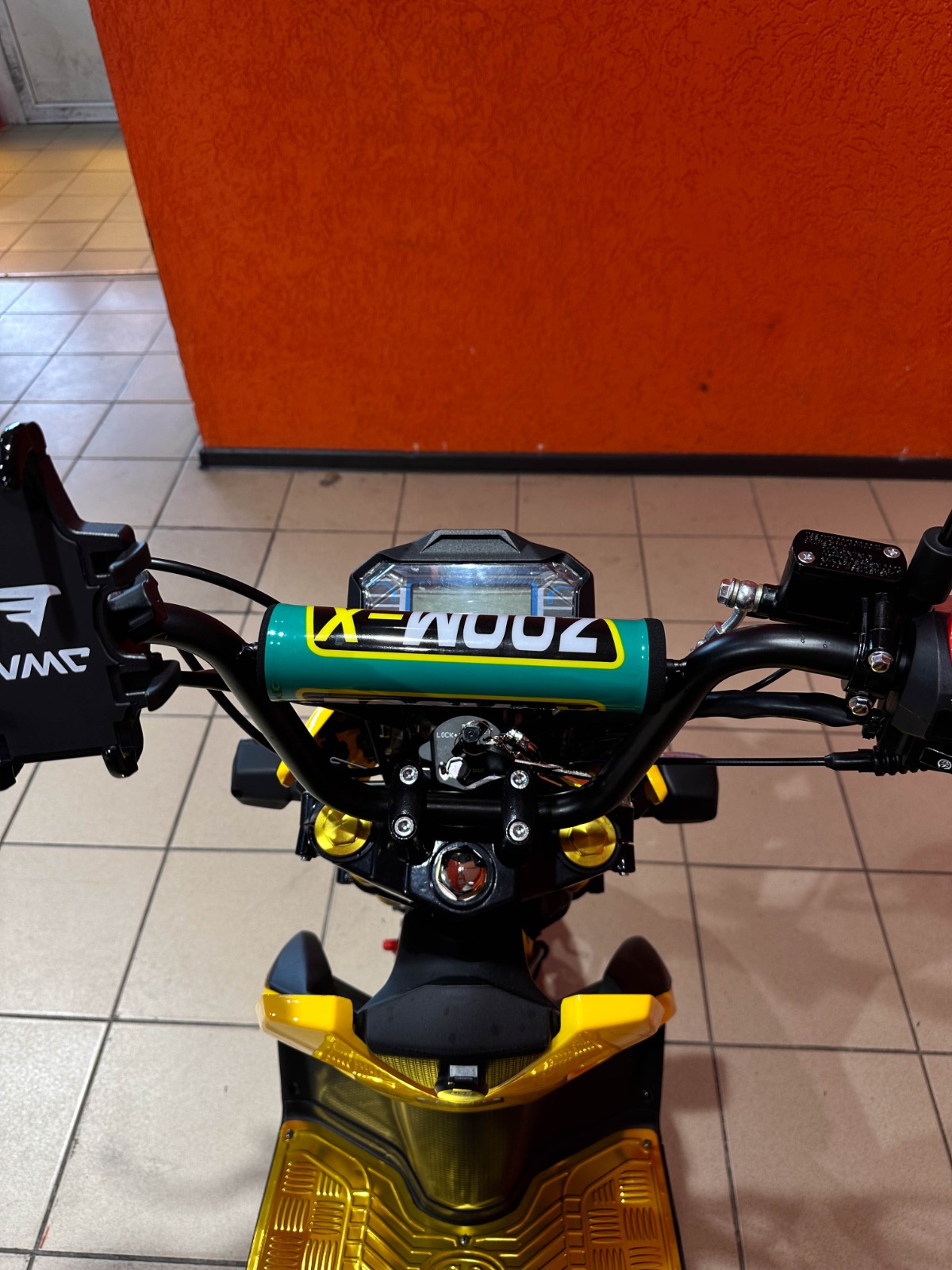 картинка Скутер VMC NAKED | Moped24