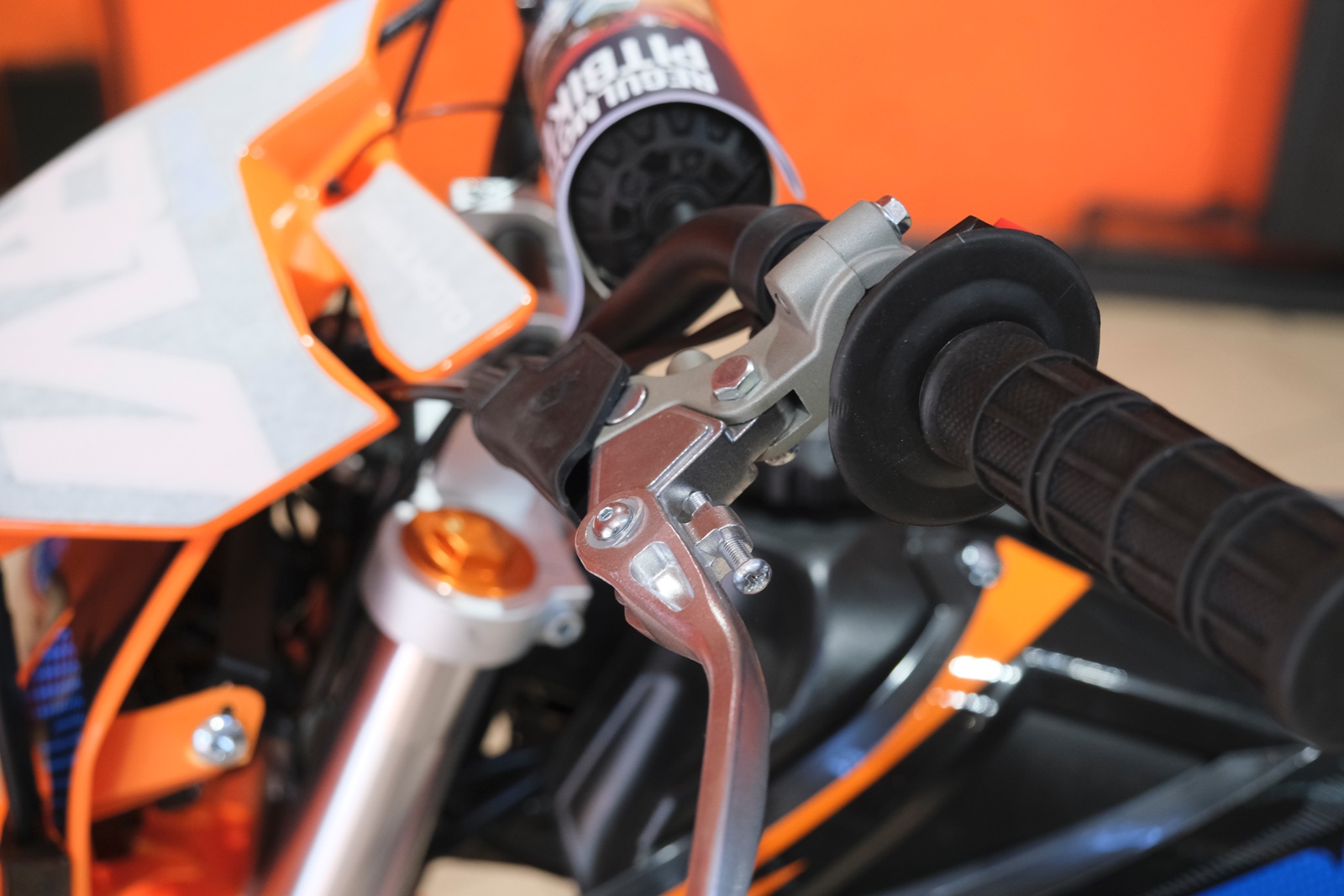 картинка Питбайк Regulmoto SPITFIRE 17/14 | Moped24