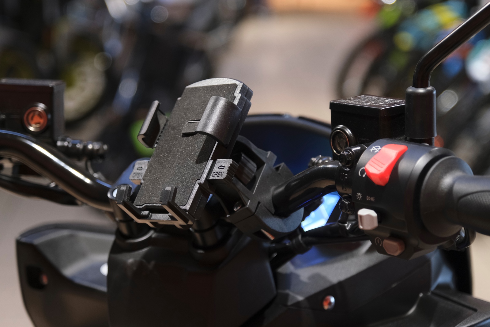 картинка Скутер VMC CYCLONE | Moped24