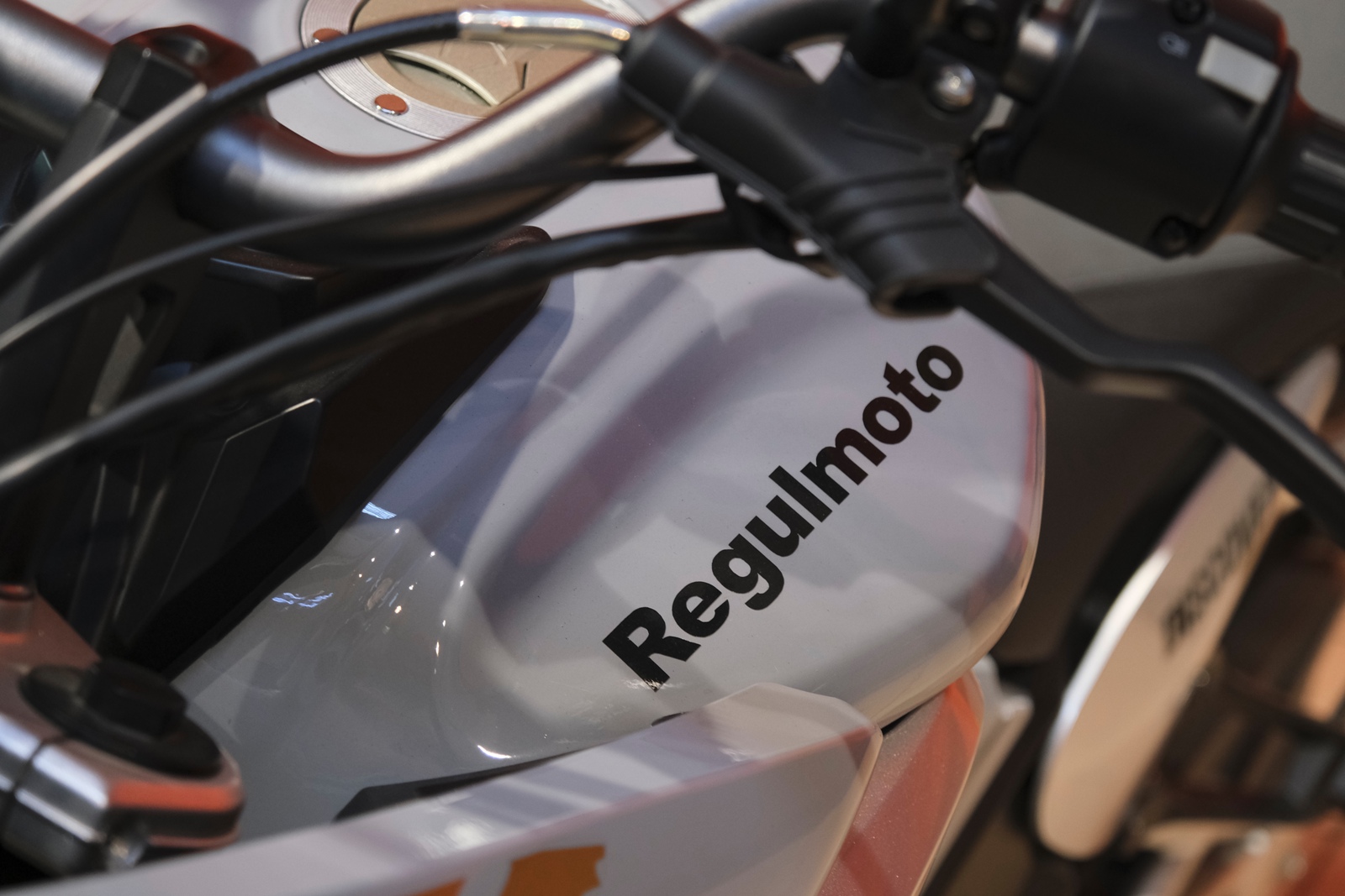 картинка Мотоцикл Regulmoto Discovery | Moped24