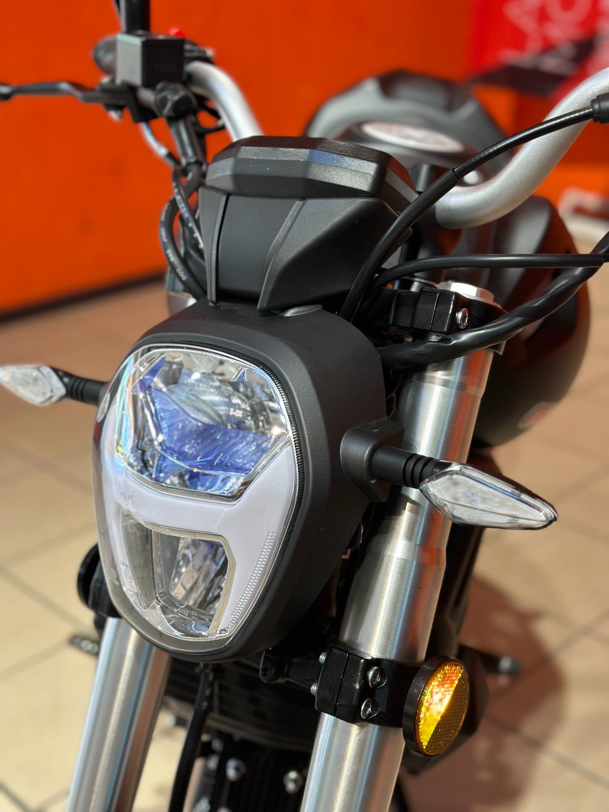 картинка Мопед VMC MONSTER PLUS | Moped24
