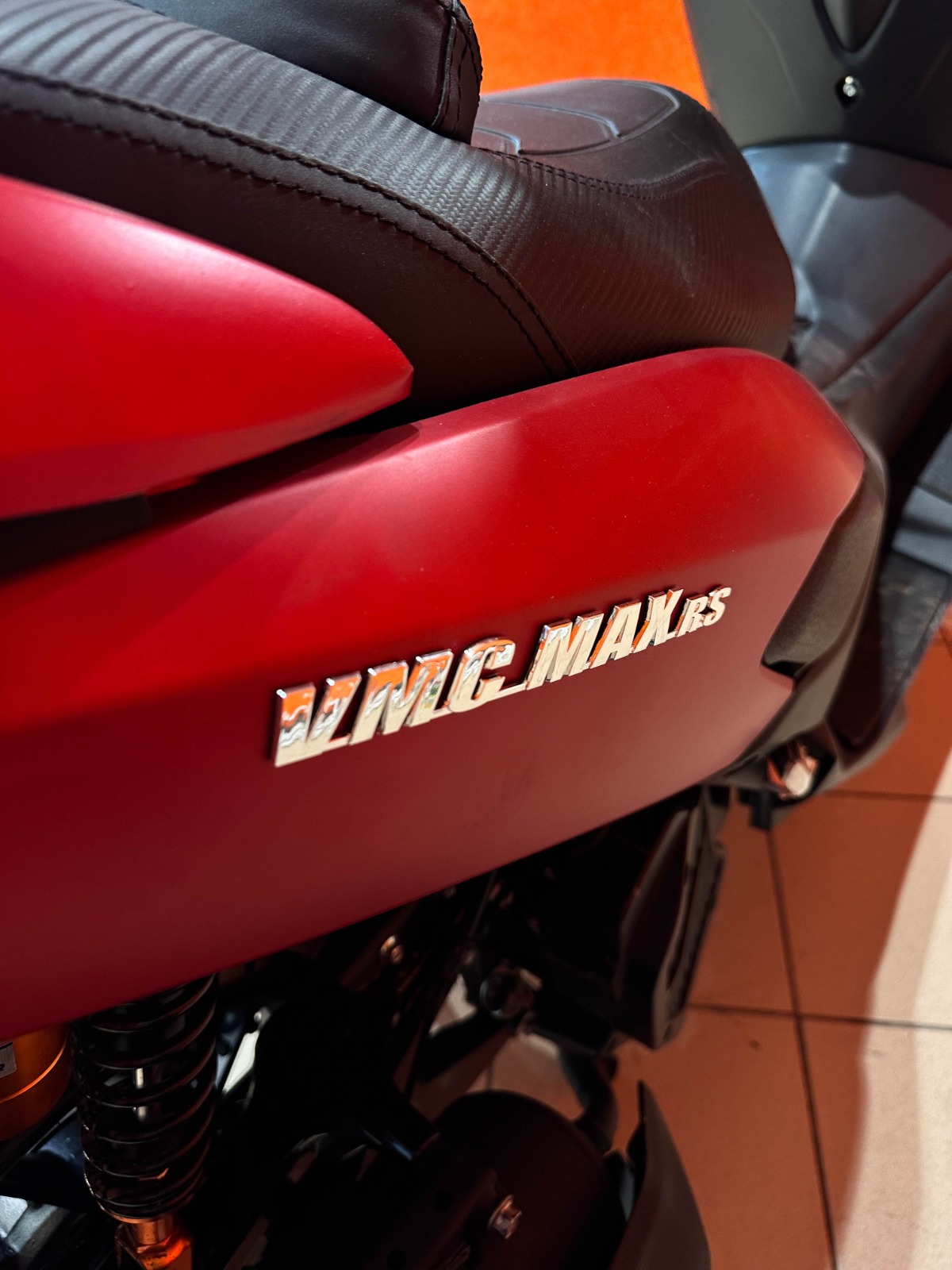 картинка Скутер VMC MAX RS 150 EFI | Moped24