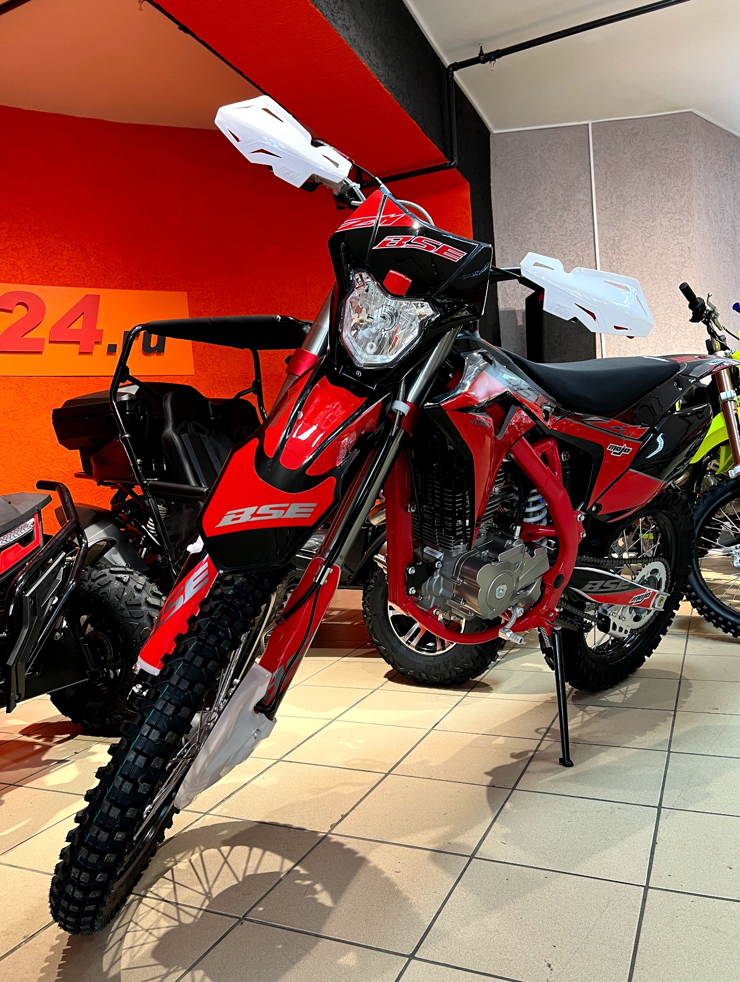 картинка Мотоцикл BSE Z11 (020) | Moped24