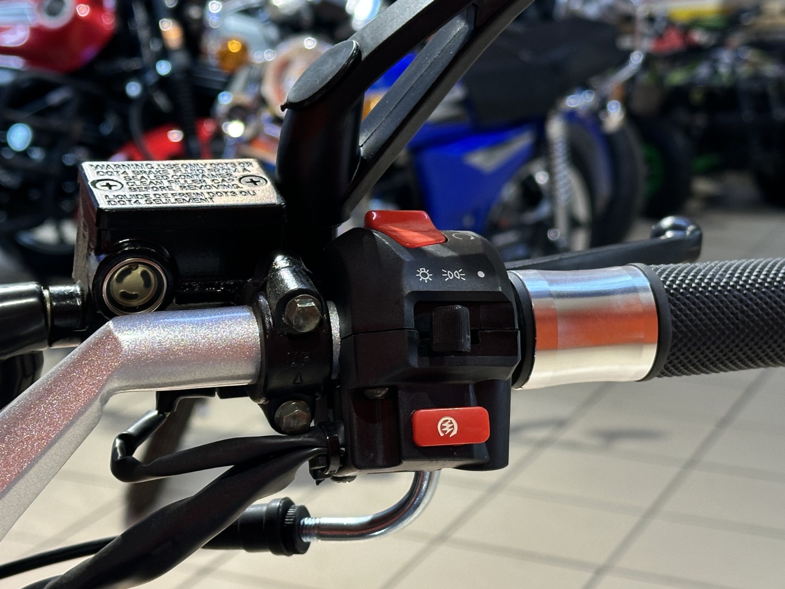 картинка Мотоцикл МОТОМИР VR-1-250 PR | Moped24