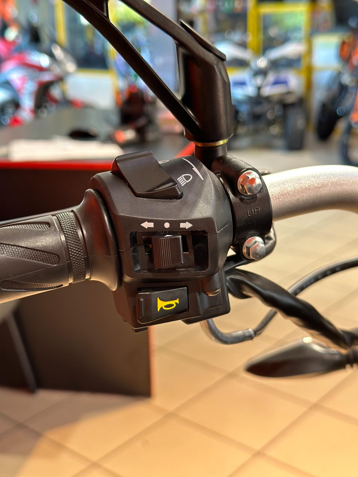 картинка Мопед VMC MONSTER PLUS | Moped24