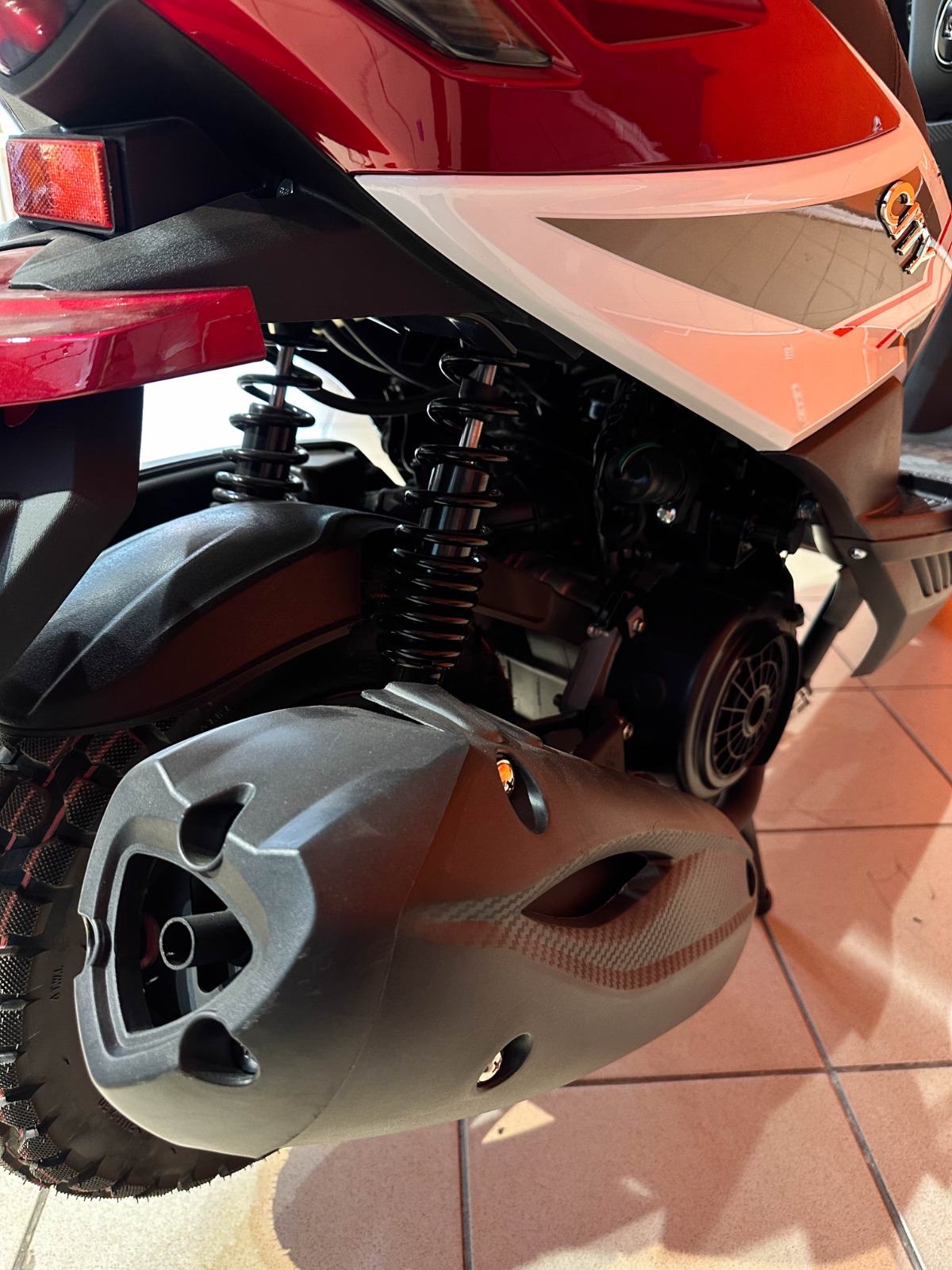 картинка Скутер VMC CITY 150 | Moped24