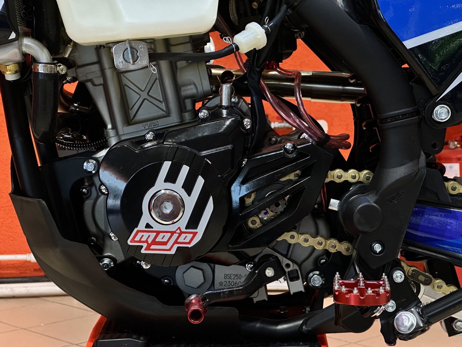 картинка Мотоцикл BSE T8 | Moped24